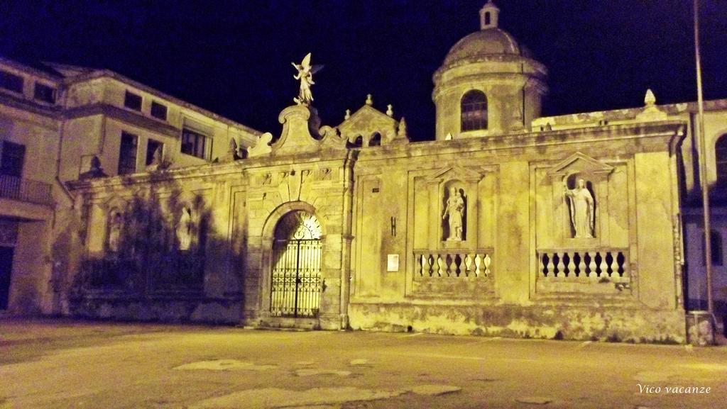 B&B Vico Vacanze Vico Del Gargano Eksteriør bilde