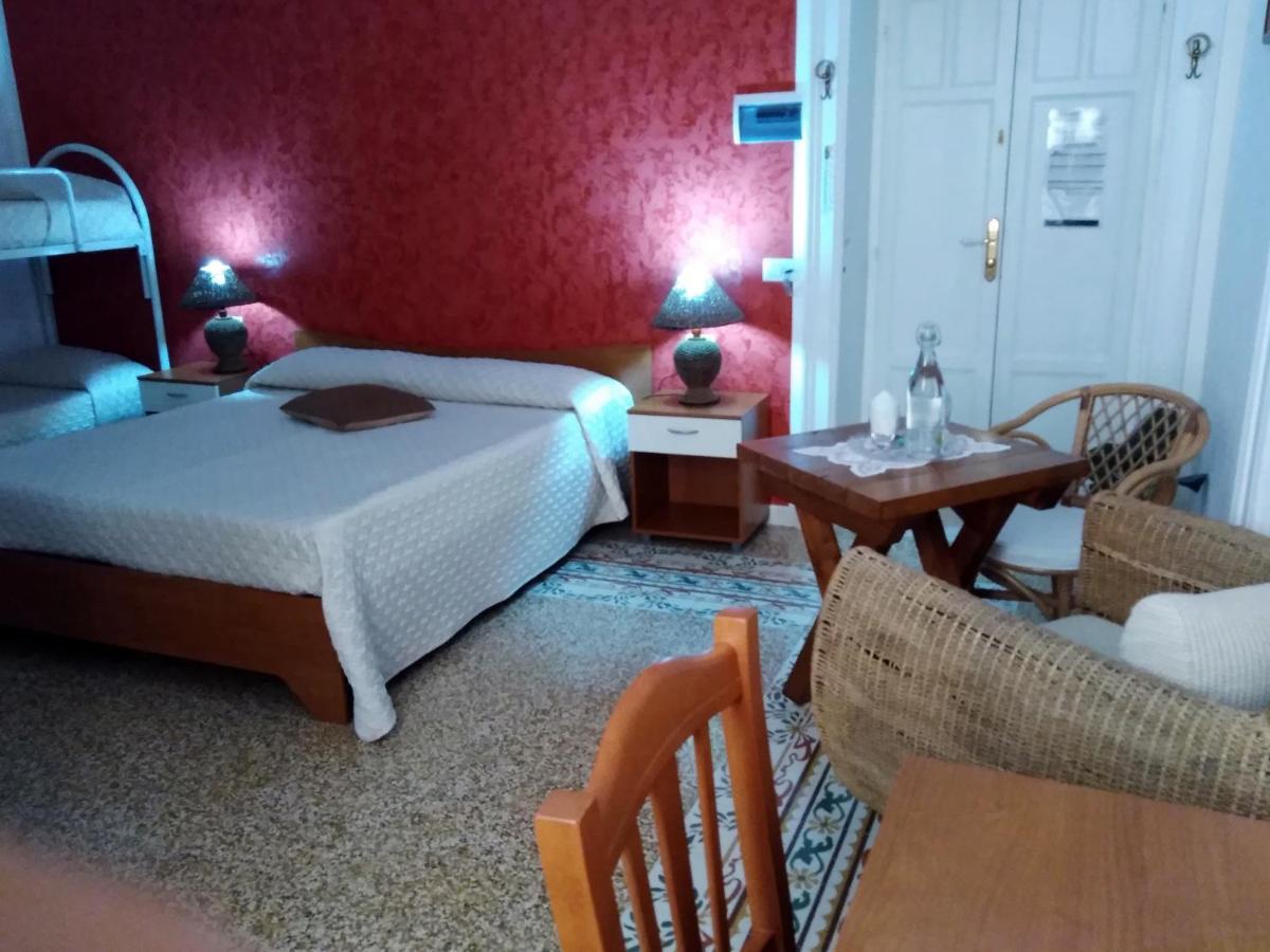 B&B Vico Vacanze Vico Del Gargano Eksteriør bilde