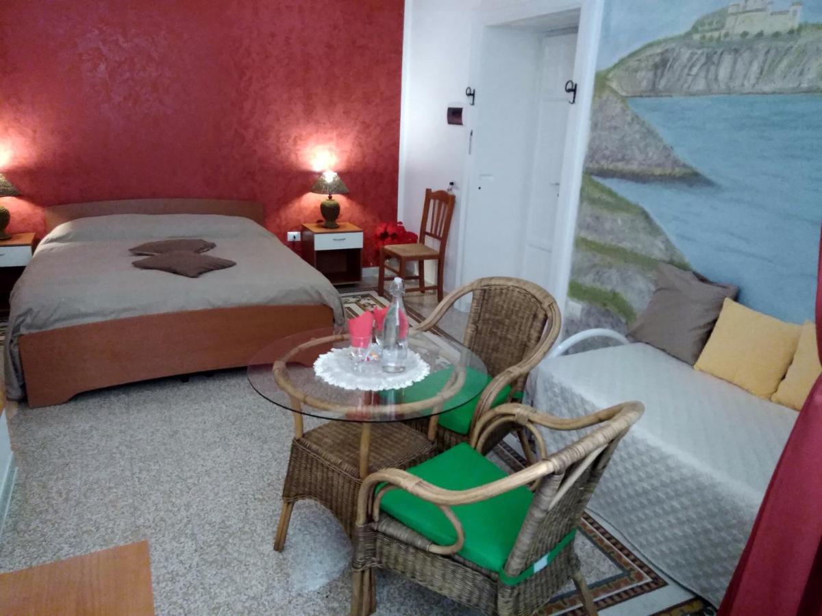 B&B Vico Vacanze Vico Del Gargano Eksteriør bilde